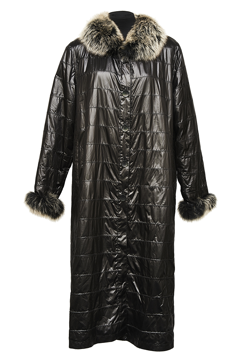 Fur-Lined Reversible Raincoat - Shapiro Auctioneers