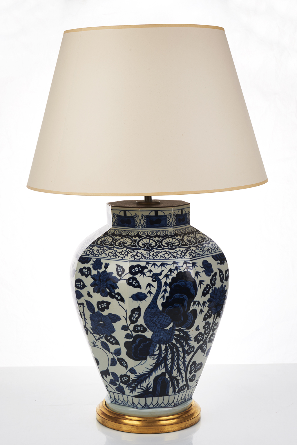 Chinese Blue and White Porcelain Table Lamp Shapiro Auctioneers