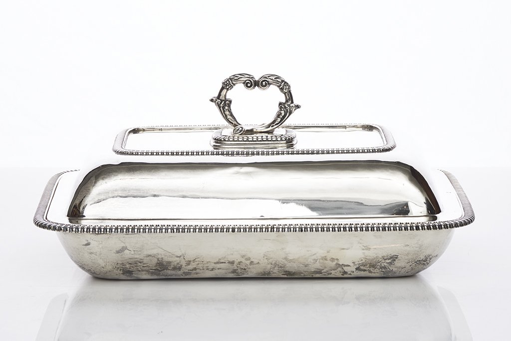 George III Sterling Silver Vegetable Dish and Cover - Shapiro Auctioneers